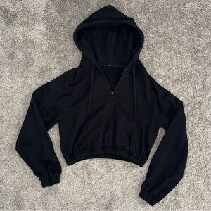 ALO Black Cropped Hoodie